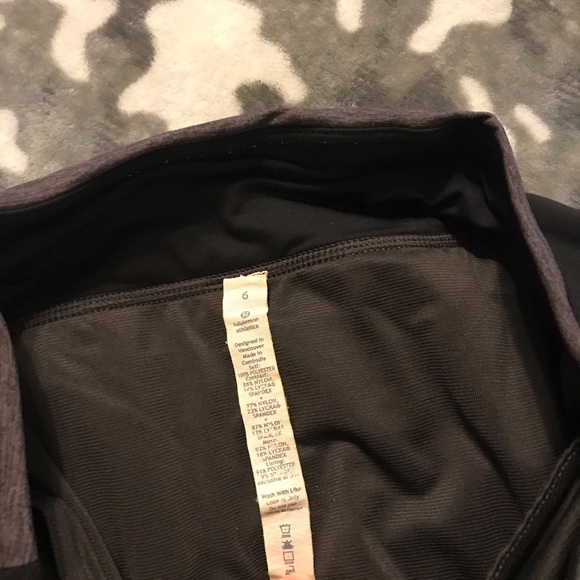 Lululemon shorts. Size 6. - Picture 3 of 3